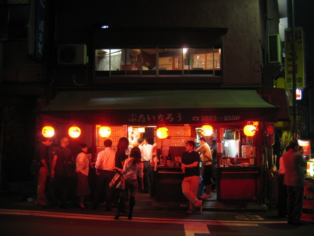 http://onosendai.free.fr/japon/03_Shibuya_Asakusa/Photo_asakusa.jpg